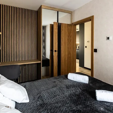 Apartmán Dolina Czyrna - Z 1 Sypialnia, Balkonem, Widokiem Na Stok I Miejscem Garazowym W Cenie - Bestrooms Szczyrk