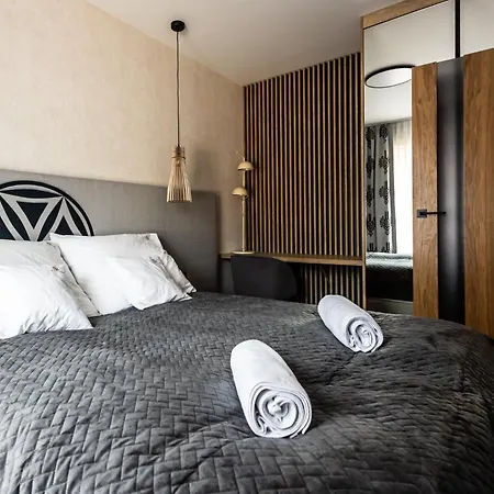 Apartament Dolina Czyrna - Z 1 Sypialnią, Balkonem I Miejscem Garażowym W Cenie - Bestrooms Szczyrk