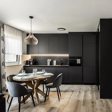 Dolina Czyrna - Z 1 Sypialnia, Balkonem, Widokiem Na Stok I Miejscem Garazowym W Cenie - Bestrooms * Szczyrk