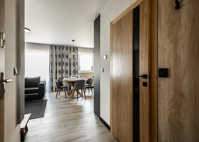 Apartmán Dolina Czyrna - Z 1 Sypialnia, Balkonem, Widokiem Na Stok I Miejscem Garazowym W Cenie - Bestrooms *