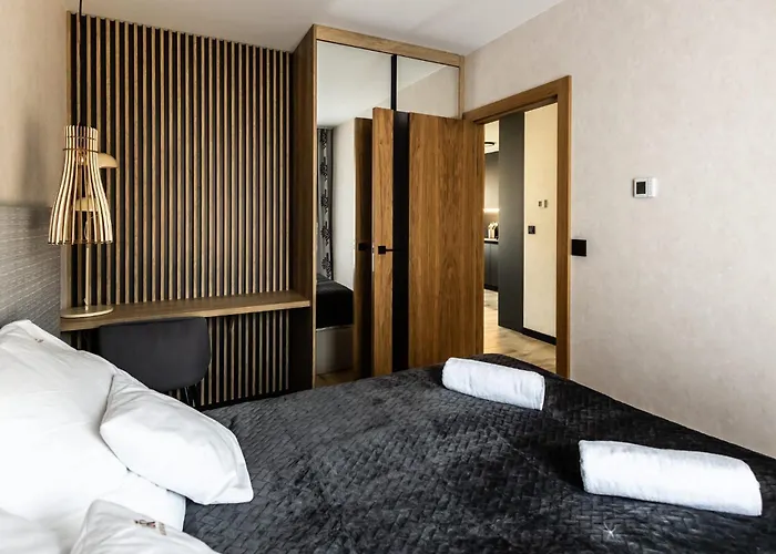 Apartmán Dolina Czyrna - Z 1 Sypialnia, Balkonem, Widokiem Na Stok I Miejscem Garazowym W Cenie - Bestrooms Szczyrk